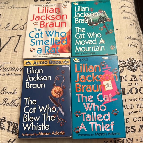 4 Lilian Jackson Braun Cassette Audio Books - Picture 2 of 6
